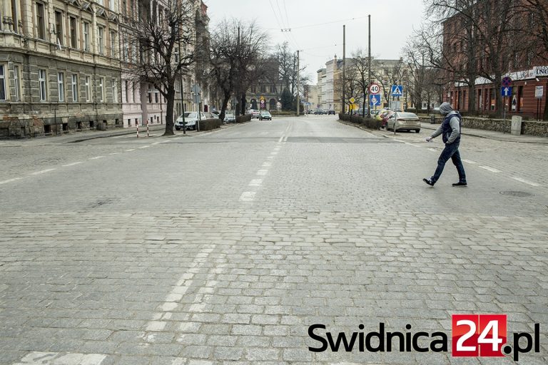 Prezydent Świdnicy: miejsc parkingowych nie ubędzie. Koncepcja pokazuje co innego