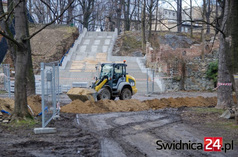 Park Centralny łapie poślizg [FOTO]