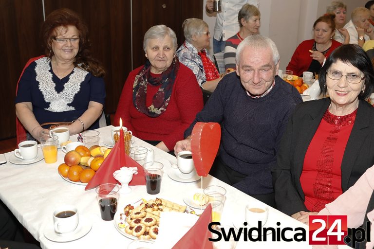 Na walentynki pierwsze Ogólnopolskie Karty Seniora [FOTO]