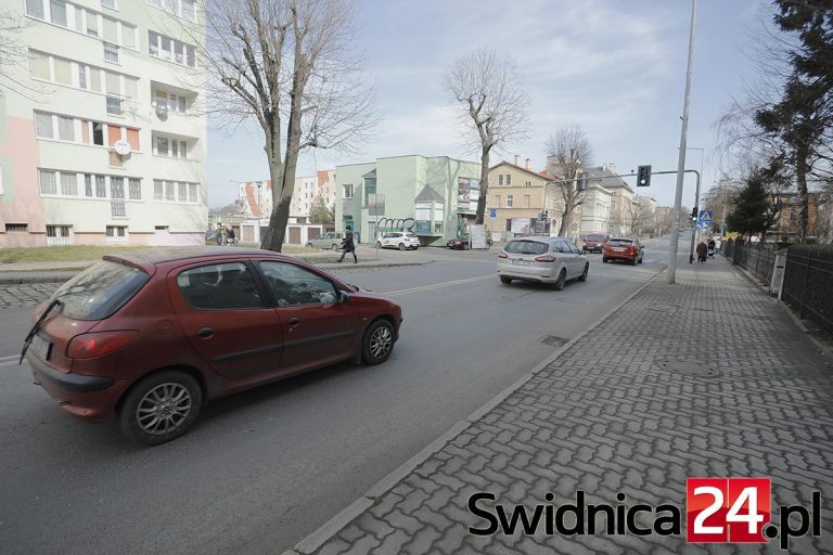 Rowerem z Osiedla Młodych do centrum? Na razie tylko przez 150 metrów