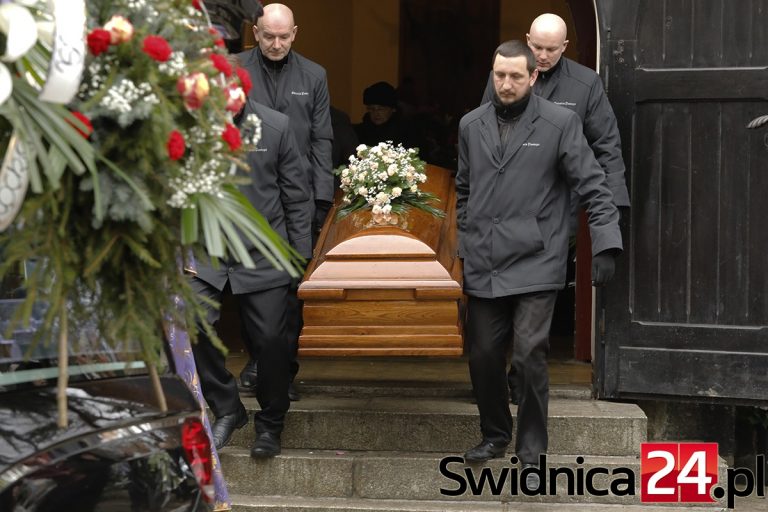 Poświęcił się walce o ocalenie zabytku. Pożegnano Zdzisława Deutschmanna