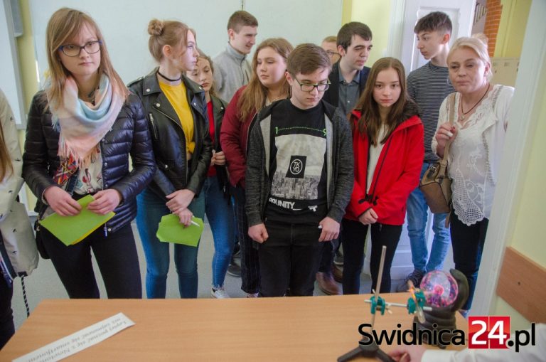 Świdnickie szkoły średnie otworzyły się na nowych uczniów [FOTO]