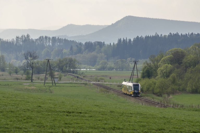 Koleje Dolnośląskie wstrzymują start sezonowych połączeń do Czech