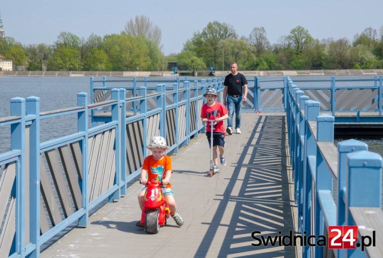 Słoneczna sobota nad świdnickim zalewem [FOTO]