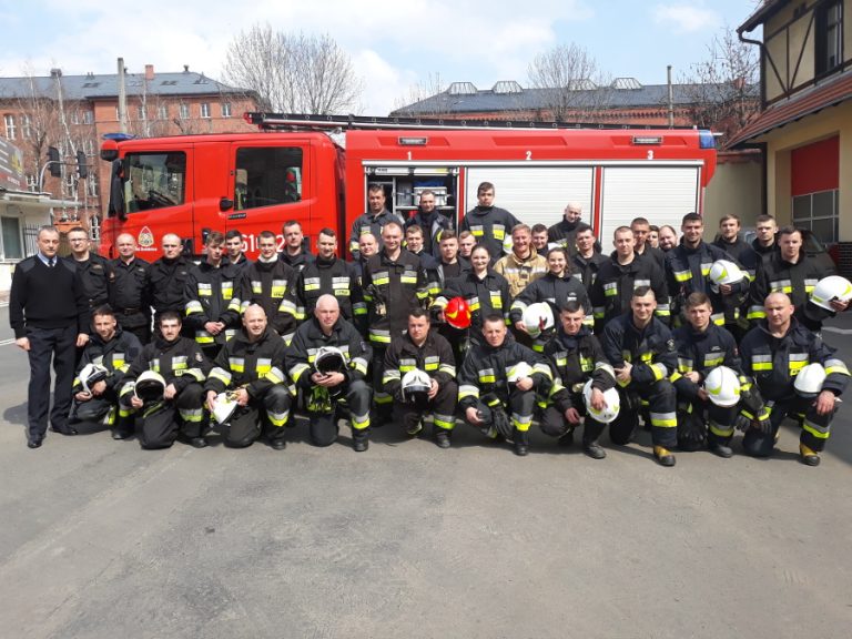 Nowi strażacy w powiecie. 37 druhów zdało egzamin