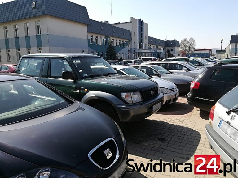 Wreszcie! Przy szpitalu powstanie parking na ponad 100 miejsc