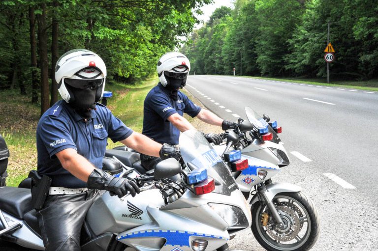 Policja apeluje: motocyklisto, rowerzysto – bądź bezpieczny na drodze!