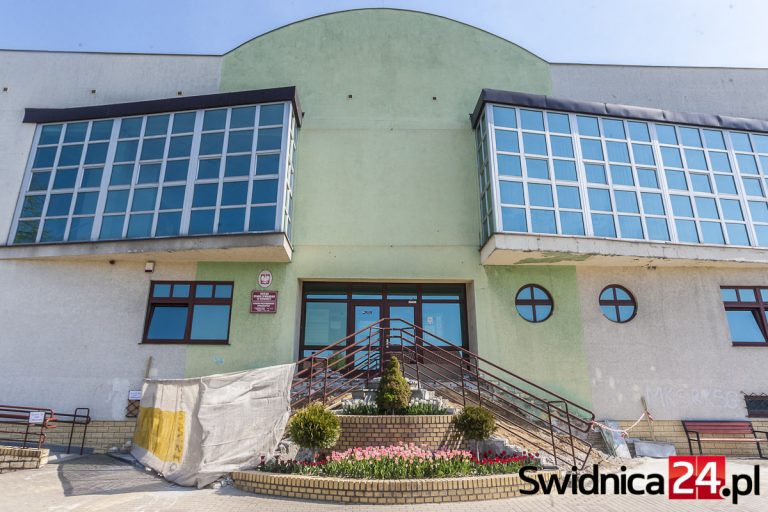 Awaria państwowych stron i serwisów. Urzędy sparaliżowane