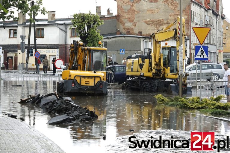 Żarów podatny na zalania? Urzędnicy uspokajają i tłumaczą