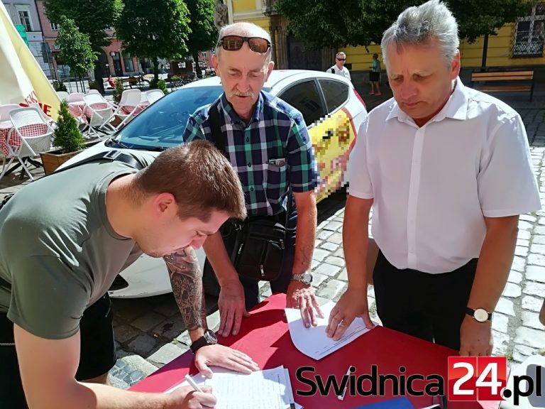 Chcą likwidacji Strefy Płatnego Parkowania. Zbierają podpisy