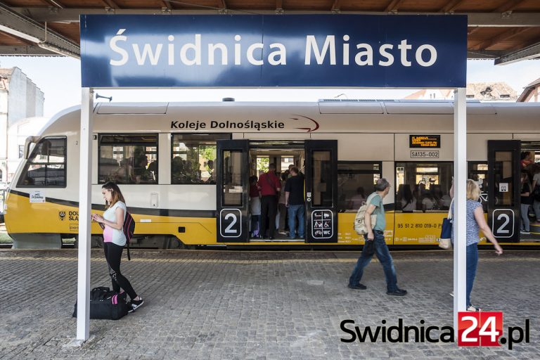 Od środy autobusy zamiast pociągów na trasie Świdnica-Dzierżoniów