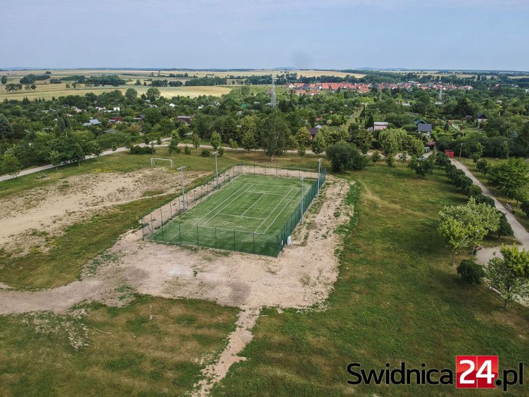 Kort tenisowy gotowy na koniec czerwca?