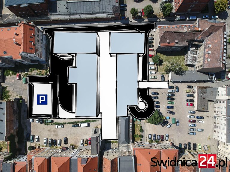Chce budować w Zaułku Świętokrzyskim. Prosi o dodatkowe 4 miesiące