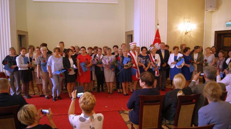 Złote czepki dla świdnickich pielęgniarek