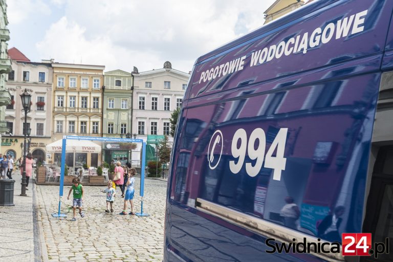 Wodna kurtyna powróciła na Rynek
