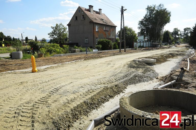 Kraszowicka powoli do przodu. Praca wre przy budowie rowerowego tunelu