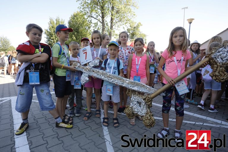 Klucz do miasta odebrany! Wystartowało polsko-czeskie Miasto Dzieci [FOTO]