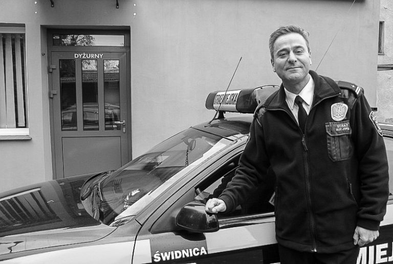 Zmarł komendant świdnickiej Straży Miejskiej