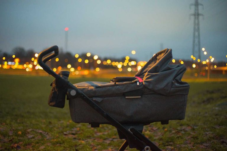 Jak wybrać atrakcyjną spacerówkę dla dziecka?