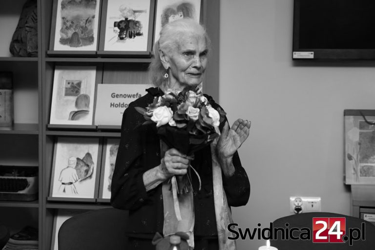 Wierszem pisała o koszmarze zesłania na Syberię i pięknie Świdnicy. Odeszła Genowefa Hołdowicz