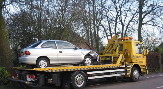 Opłata za odholowanie w górę. Powiatowi radni zgodzili się na podwyższenie stawek