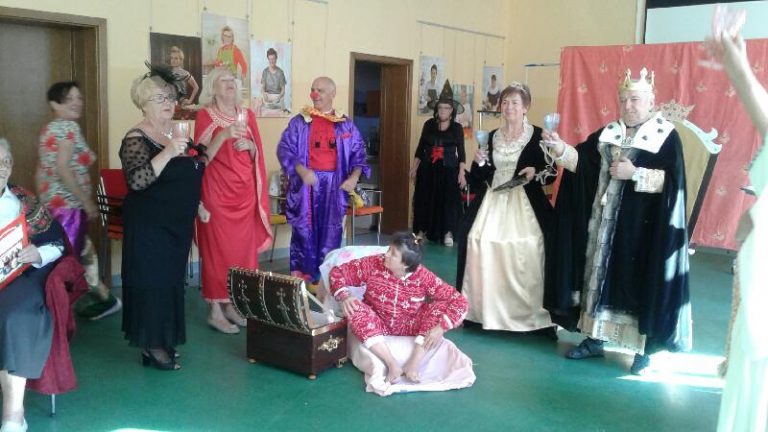 Sukces grupy teatralnej Uniwersytetu Trzeciego Wieku