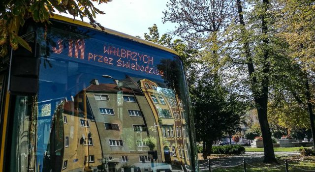 Świebodzice nie czekają na Świdnicę i odpowiadają na ruch Wałbrzycha. Będzie reaktywacja „połowy” linii 31?