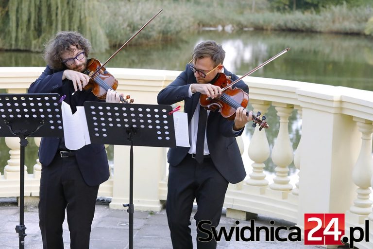 Niezwykła muzyka w niezwykłym miejscu. Koncert w Makowicach [FOTO]