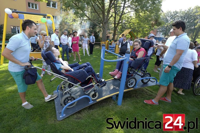 Jedyny taki w Polsce. Plac zabaw dla niepełnosprawnych