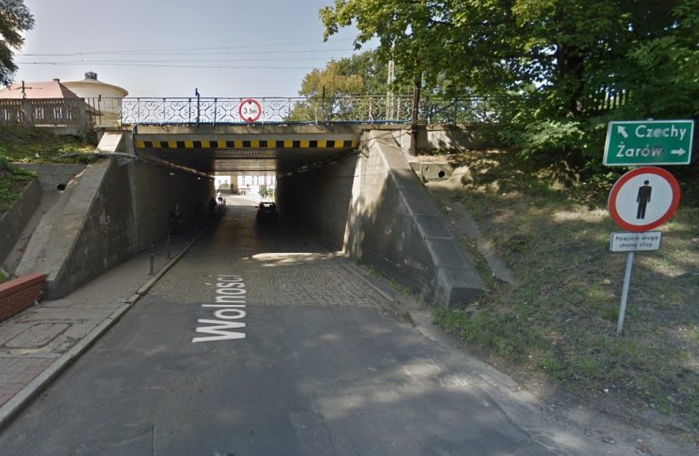 Prace wodociągowe w Jaworzynie. Nie będzie przejazdu pod wiaduktem kolejowym