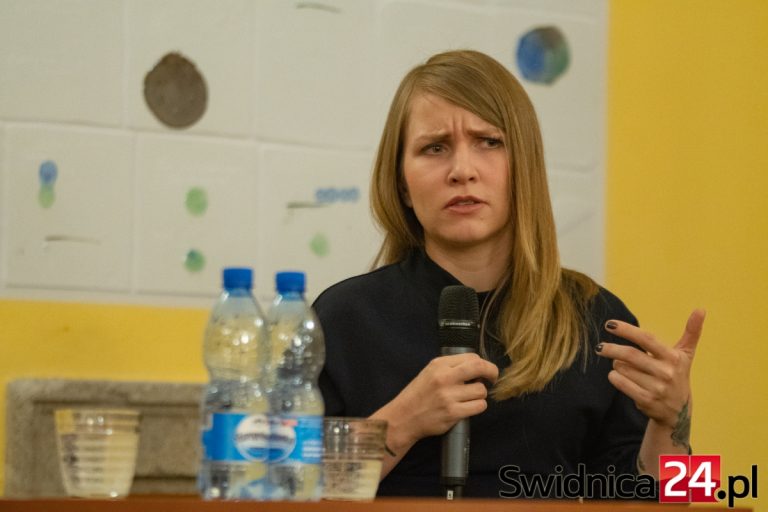 „Język to najważniejsza część mojej twórczości”. Spotkanie z Dorotą Masłowską [FOTO]