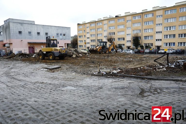 Miasto kupiło za 550 tysięcy złotych, TBS wyburzyło. Koniec Domosu