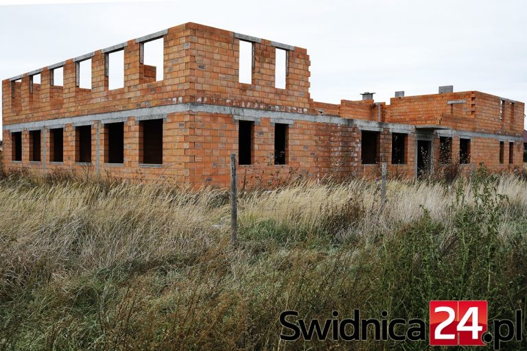Co dalej z niedokończoną budową Hospicjum?