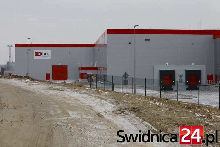 Nowa fabryka w Świdnicy oficjalnie otwarta