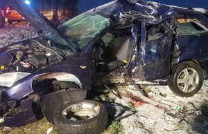 Śmiertelny wypadek pod Nowym Jaworowem. Auto wbiło się w drzewo