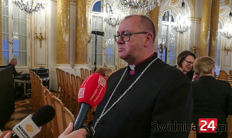 Biskup Waldemar Pytel zachorował na Covid-19