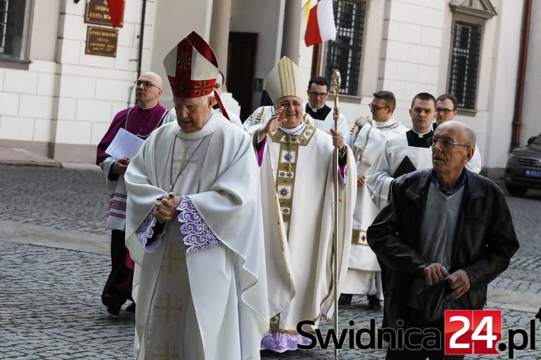 Nuncjusz apostolski ponownie odwiedzi Świdnicę