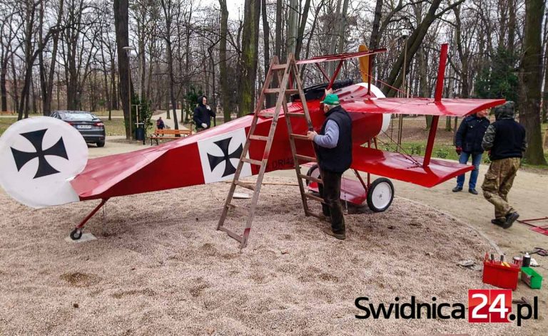 Samolot Czerwonego Barona „wylądował” w parku Sikorskiego [FOTO/VIDEO]