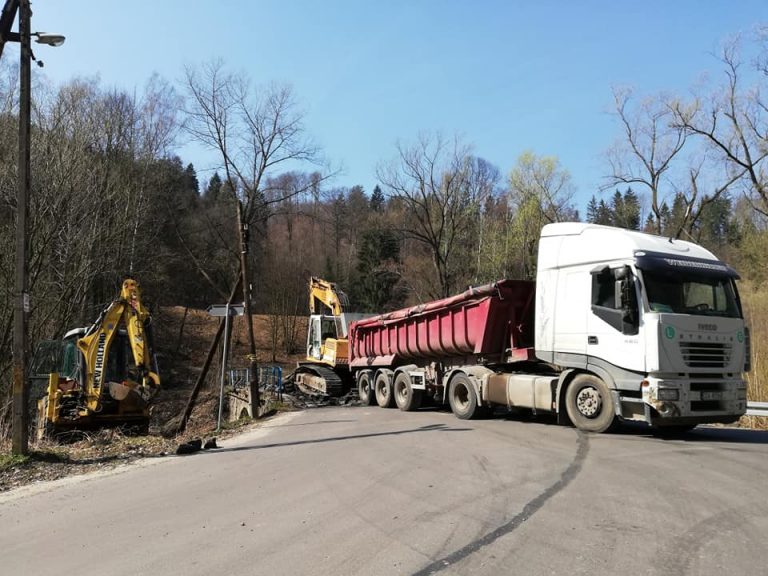 Wybierasz się nad jezioro Bystrzyckie? Uwaga na drogowe utrudnienia