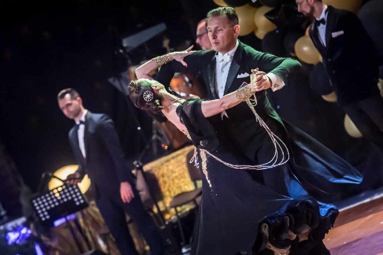 Państwo Wojasowie znowu zawirowali na parkiecie