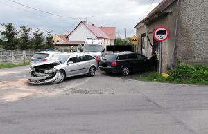 Niebezpieczne skrzyżowanie do przebudowy, „edukacyjne” fotoradary staną na łączniku. Powiatowi drogowcy szykują zmiany