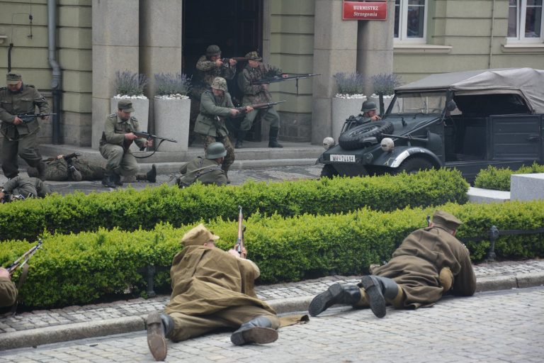 „Szpiedzy w mieście Striegau”. Bitwa na strzegomskim Rynku [FOTO]