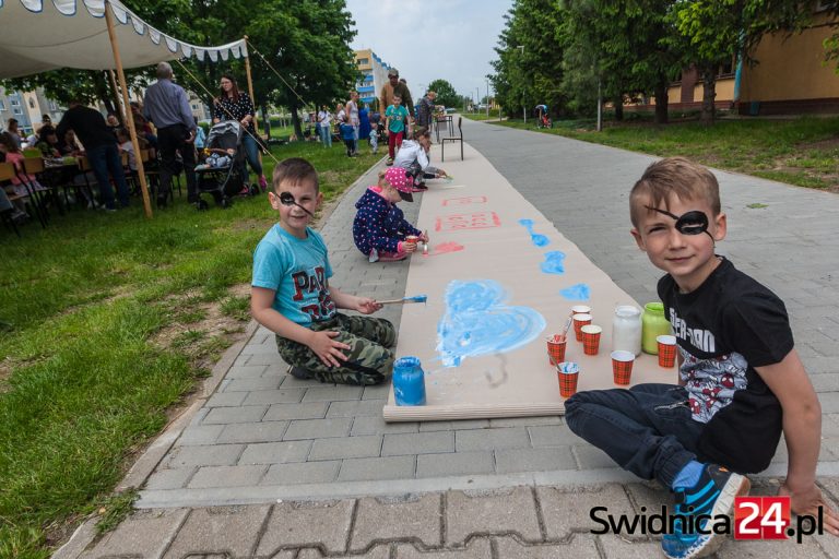 Wakacje w mieście nie muszą być nudne! Rusza „Lato na podwórku”