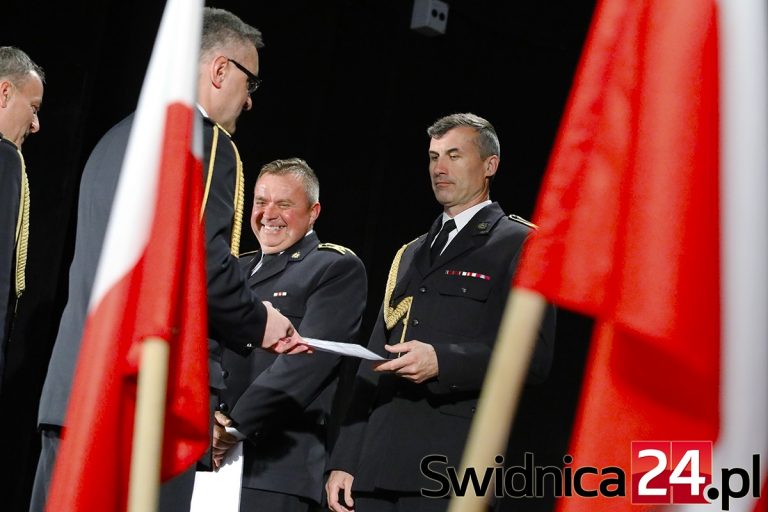 Strażacy uhonorowani za swoją służbę [FOTO]