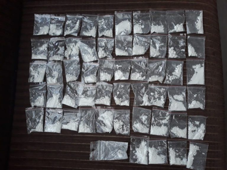 Policjanci przechwycili ponad 4000 porcji amfetaminy [FOTO]