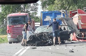 Groźnie wyglądający wypadek na krajowej „piątce”