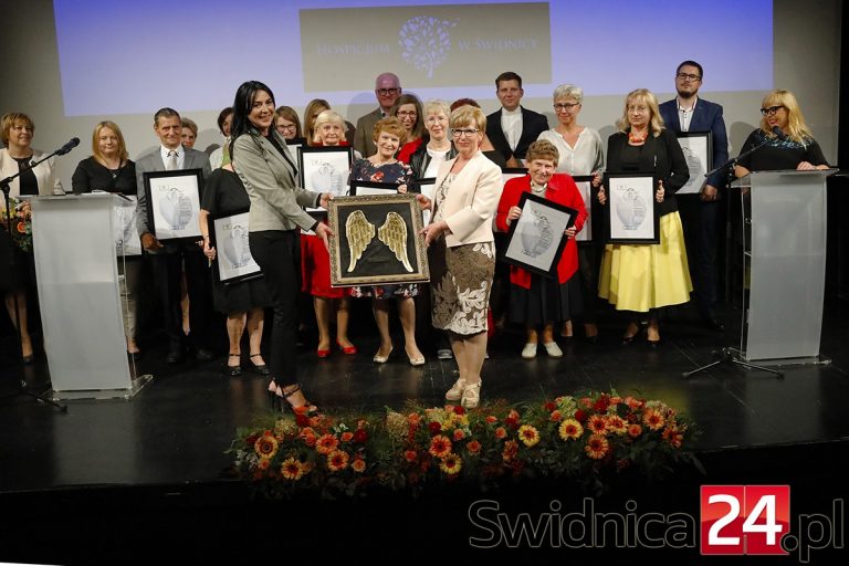 25 lat świdnickiego Hospicjum. Skrzydła i koncert Andrusa dla aniołów [FOTO]