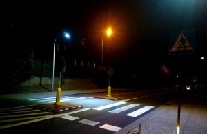 Piesi będą lepiej widoczni na przejściach przez krajową „trzydziestkę piątkę” w Świdnicy