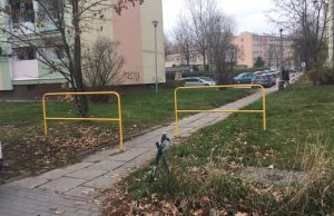 Ul. Zamenhofa: Mysz się nie prześlizgnie…