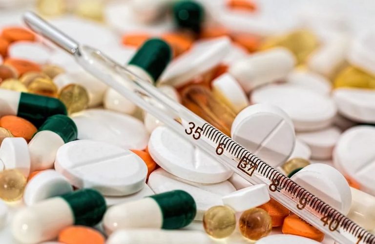 Ibuprofen czy paracetamol. Jest rekomendacja WHO.